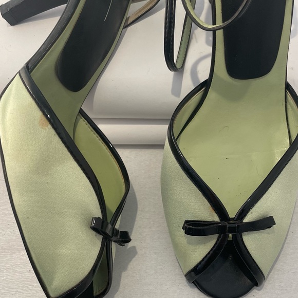 Paolo Lime Green and Black Satin Heel with Peep-toe detail, sz 8.5 - Picture 3 of 6